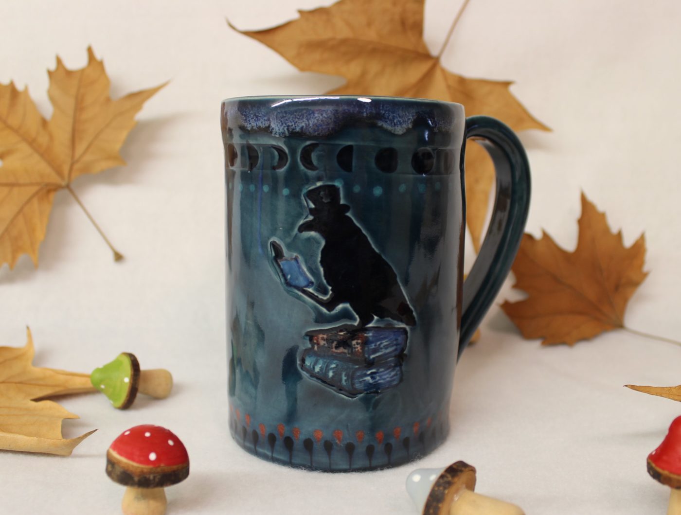 Wise Old Crow Extra Large Ceramic Mug - Image 2