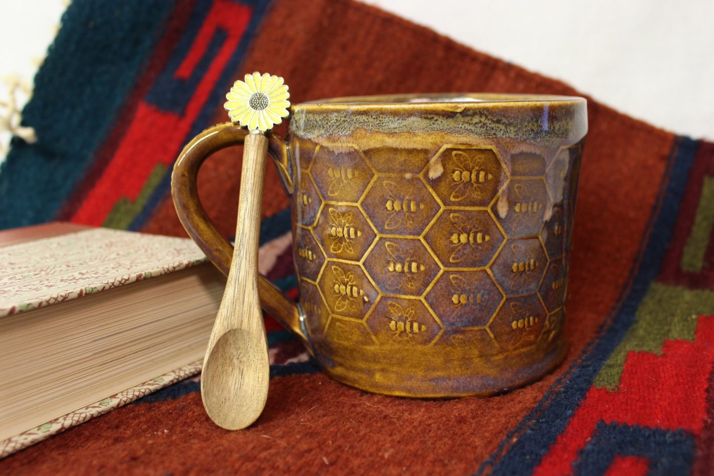 Rustic Garden Bees Soup Mug, Ceramic Stoneware Latte/Cappuccino Mug