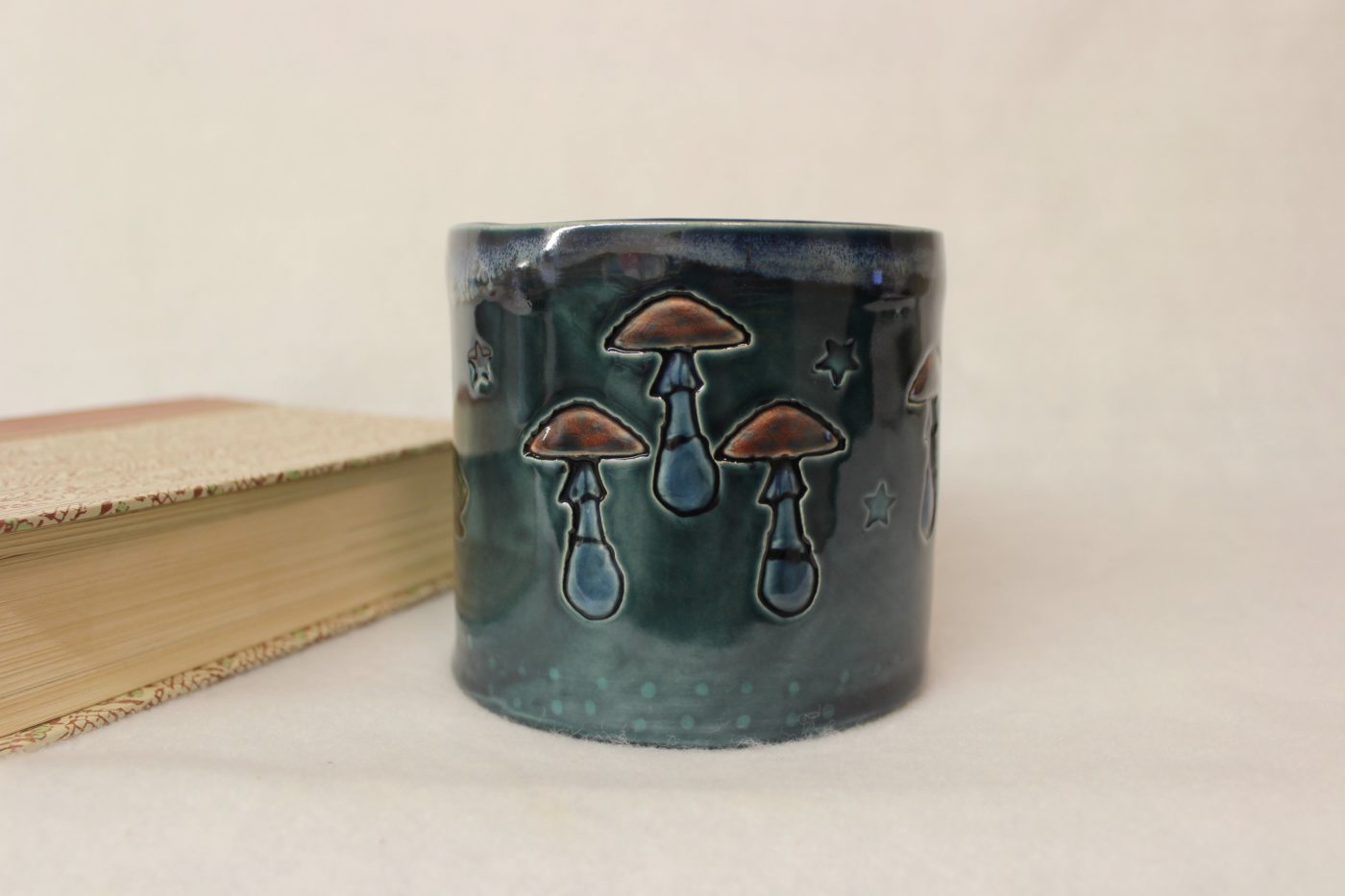 Garden Snails and Mushrooms Soup Mug, Ceramic Stoneware Latte/Cappuccino Mug - Image 3