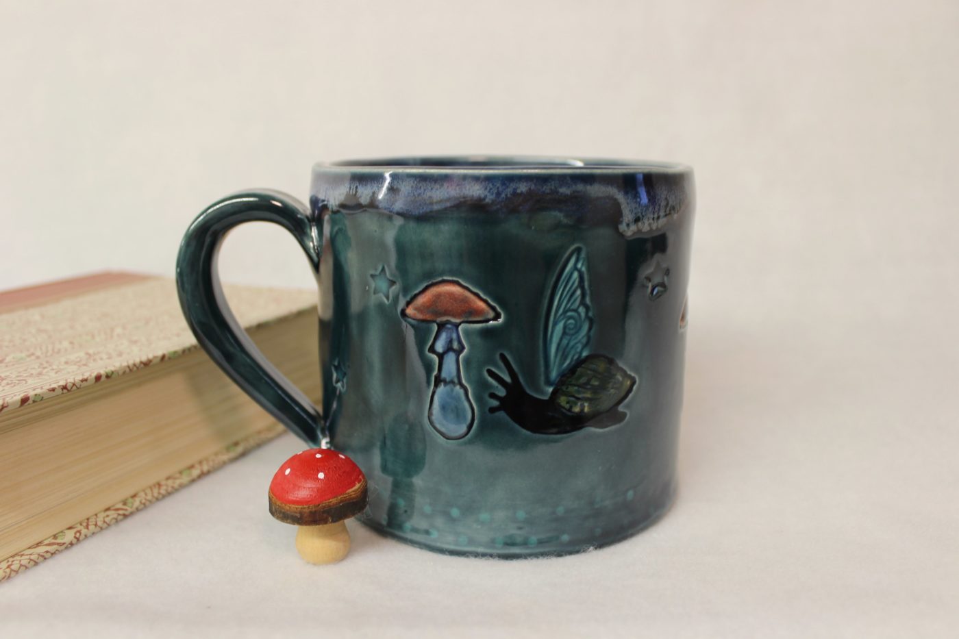 Garden Snails and Mushrooms Soup Mug, Ceramic Stoneware Latte/Cappuccino Mug