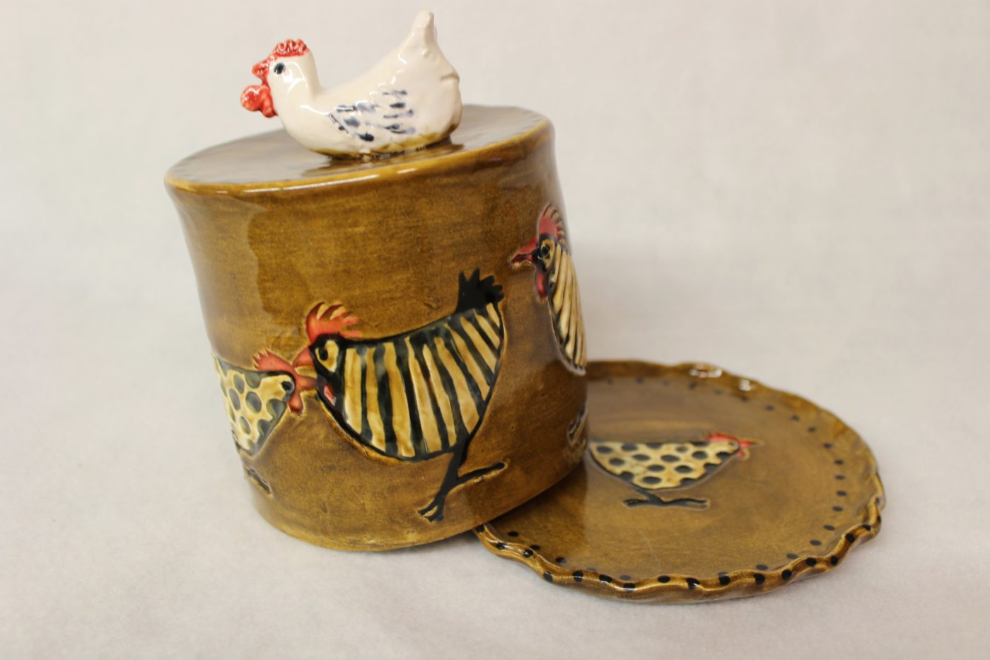 Rustic Chicken Covered Ceramic Stoneware Butter Keeper - Image 3