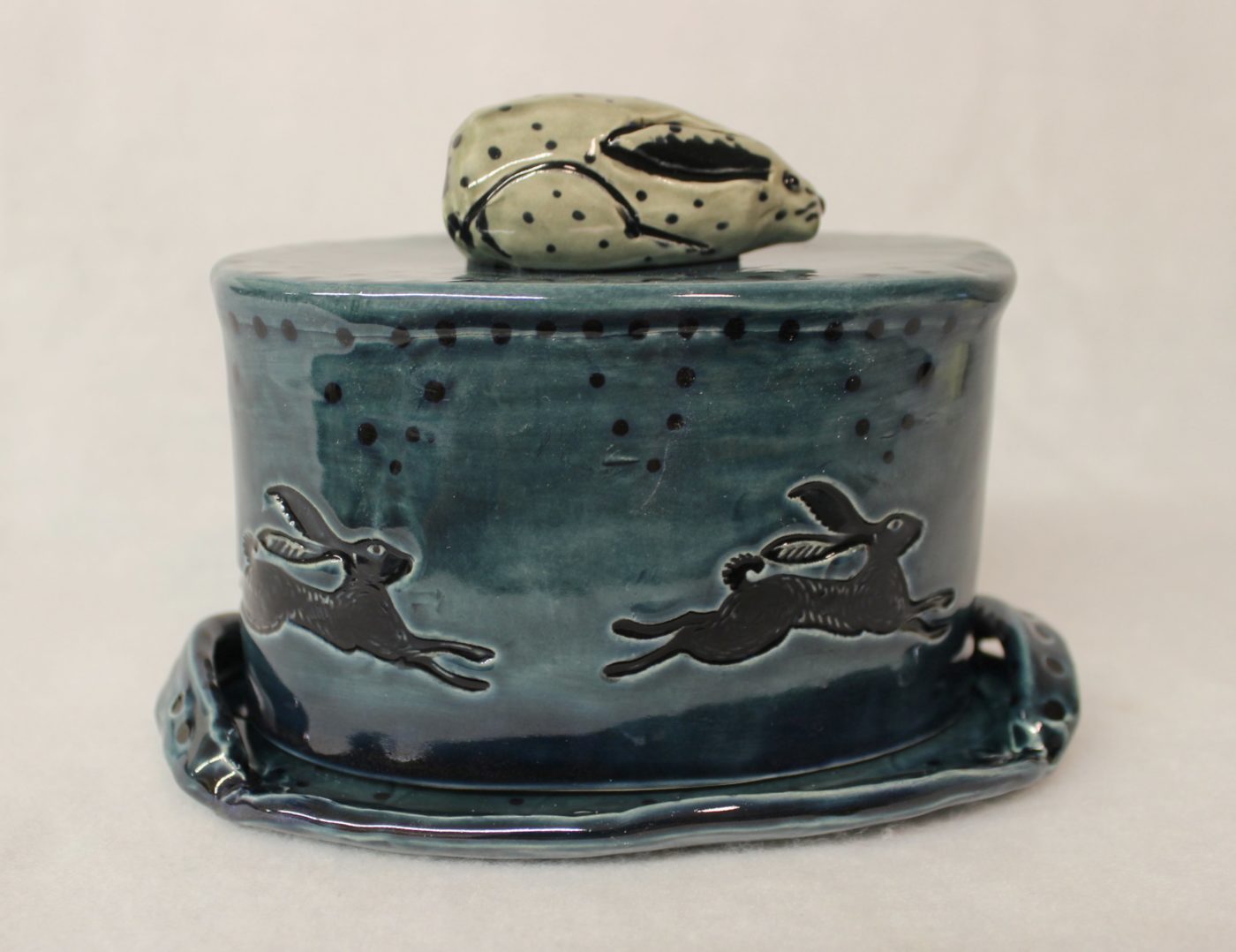 Leaping Hare Covered Ceramic Stoneware Butter Keeper - Image 2